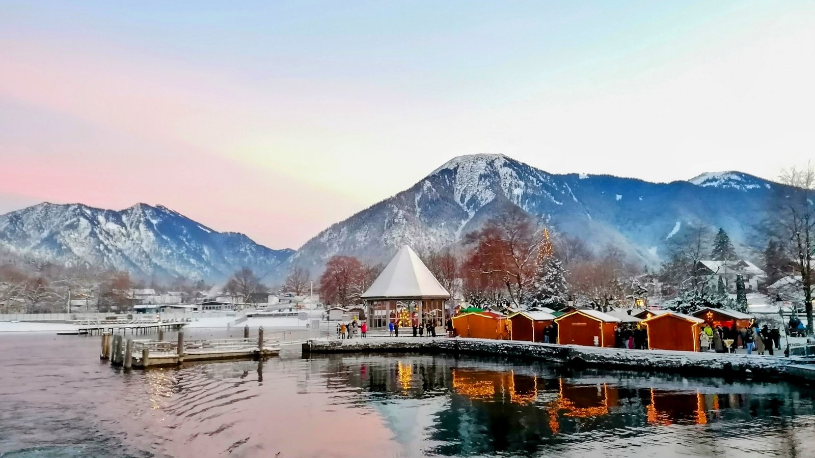 Weihnachtsmarkt Tegernsee 2025: Tipps für Ihren Besuch - Servus Tegernsee